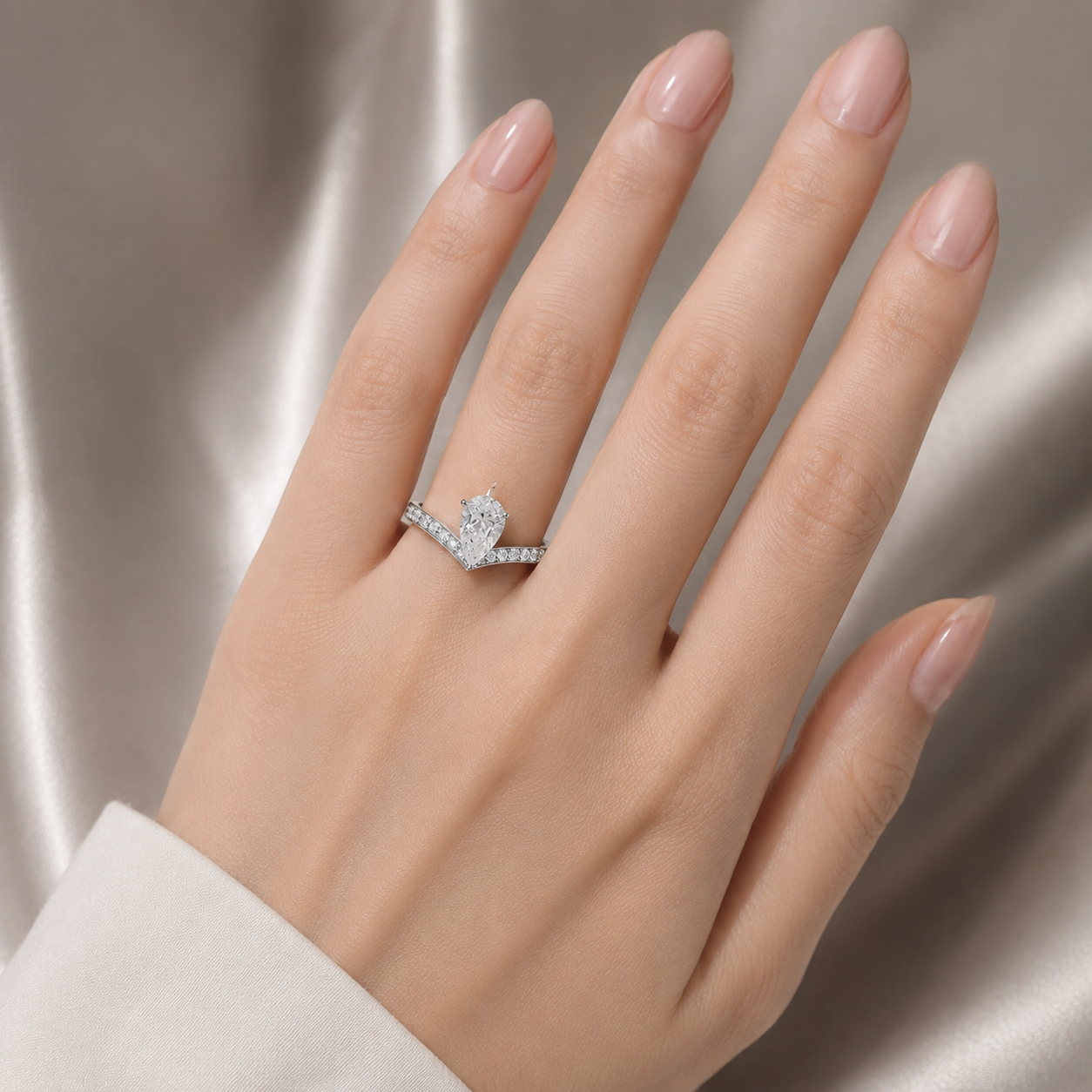 Vespera Ring